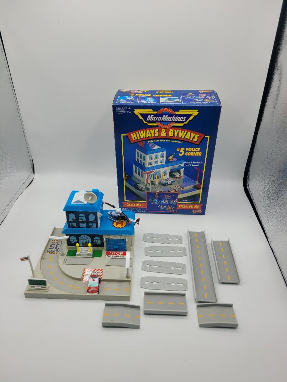 1991 Micro Machines Hiways & Byways Police Corner Playset W/ Box